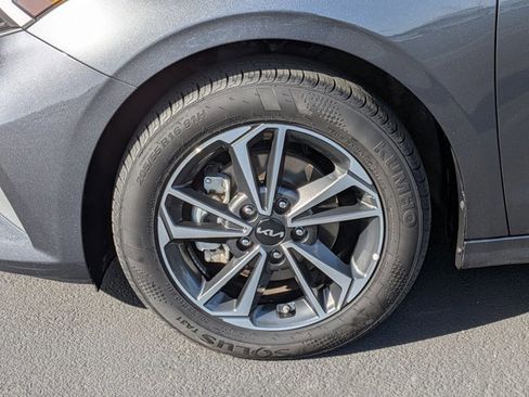 Used 2024 Kia Forte LXS image 22