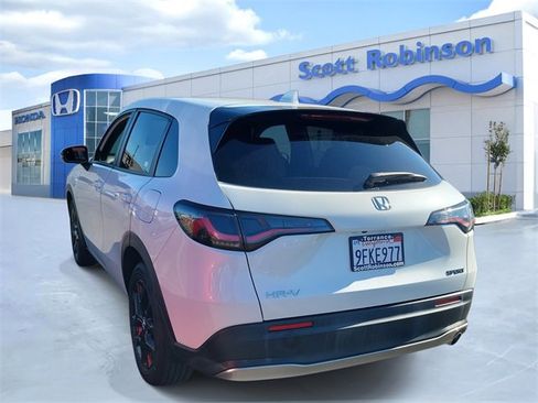 Certified 2023 Honda HR-V Sport image 3