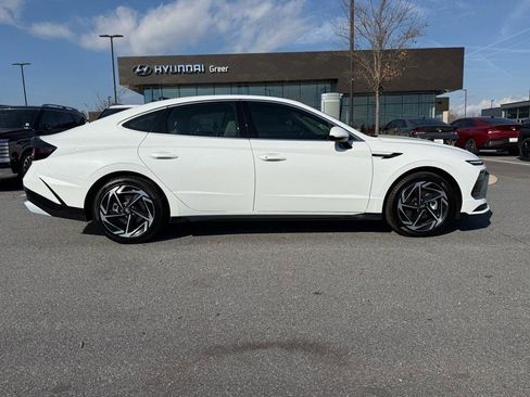 New 2026 Hyundai Sonata SEL image 2