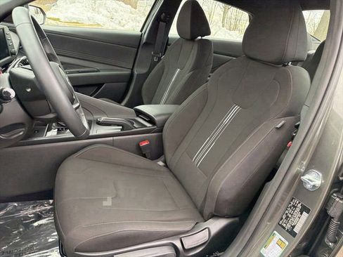 Used 2025 Hyundai Elantra Sport image 15