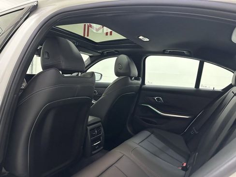 Used 2025 BMW 330i xDrive 330i xDrive w/ Premium Package image 31