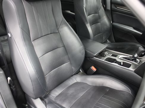 Used 2018 Honda Accord Touring image 28