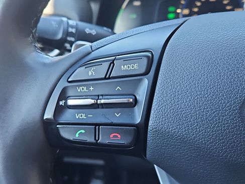 Used 2019 Hyundai Ioniq Base image 11