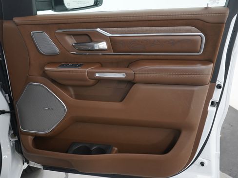 Used 2021 RAM 1500 Limited image 12
