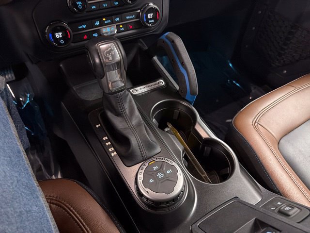 Used 2023 Ford Bronco Outer Banks AWD/4WD image 19