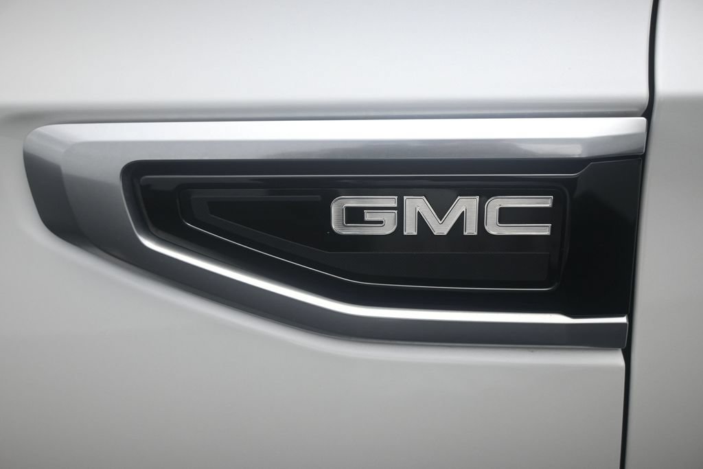 Used 2024 GMC Yukon Denali w/ Denali Reserve Package AWD/4WD image 27