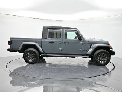 New 2026 Jeep Gladiator Sport