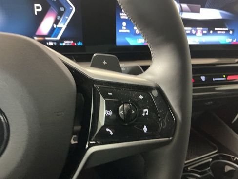 Certified 2025 BMW 530i w/ Premium Package image 15