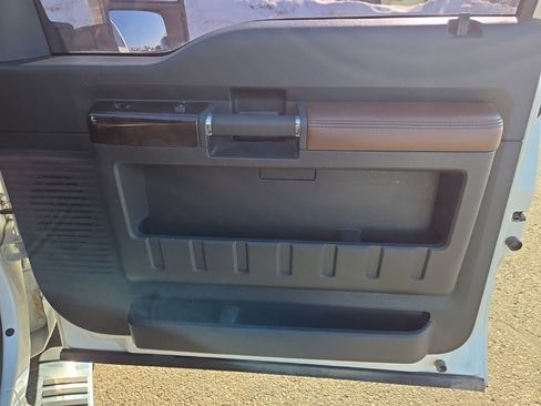 Used 2013 Ford F350 Platinum w/ FX4 Off Road Pkg image 33