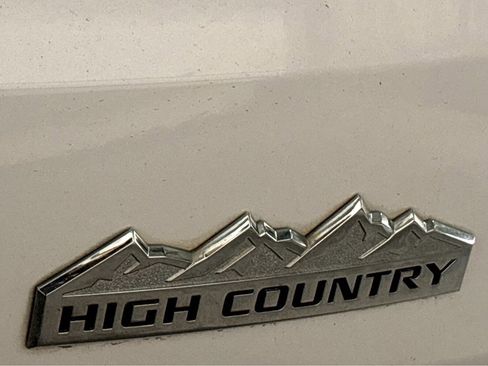 Used 2019 Chevrolet Traverse High Country image 23