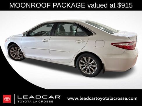 Used 2016 Toyota Camry XLE w/ Moonroof Package FWD image 2