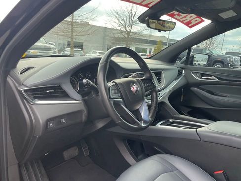 Used 2024 Buick Enclave Essence w/ Experience Buick Package image 10