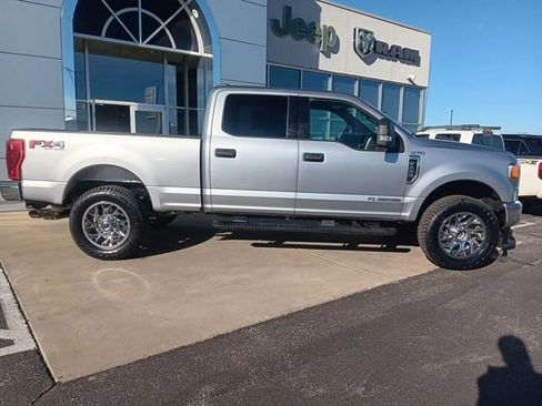 Used 2021 Ford F250 XLT w/ FX4 Off-Road Package image 8