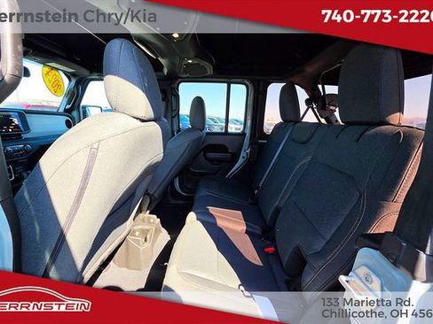 Used 2024 Jeep Wrangler Sport S image 23