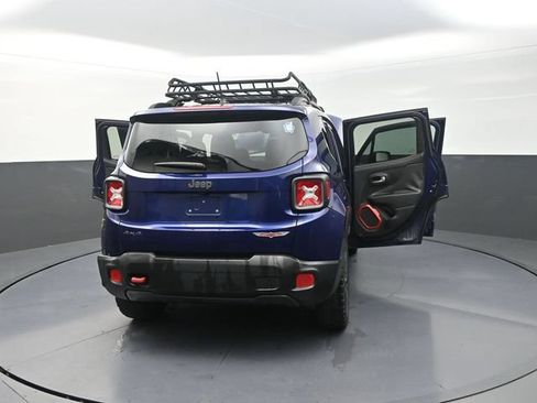 Used 2016 Jeep Renegade Trailhawk AWD/4WD image 44