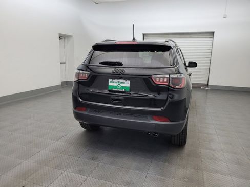 Used 2021 Jeep Compass Latitude FWD image 7