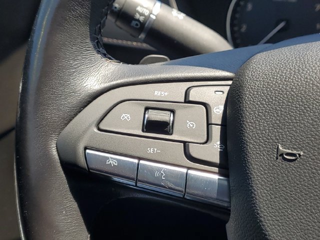 Used 2022 Cadillac XT4 Premium Luxury w/ Safety Alert Package AWD/4WD image 22