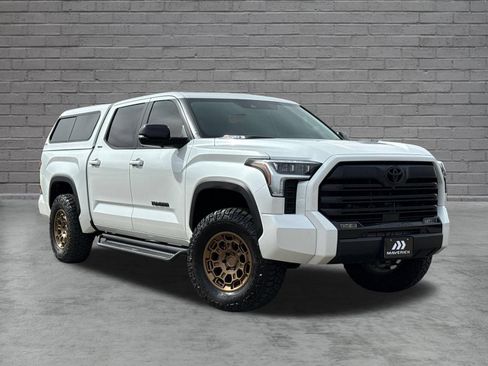 Used 2024 Toyota Tundra Limited AWD/4WD image 1