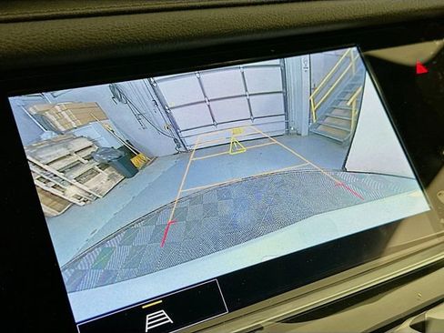 New 2026 Cadillac XT5 Luxury image 9