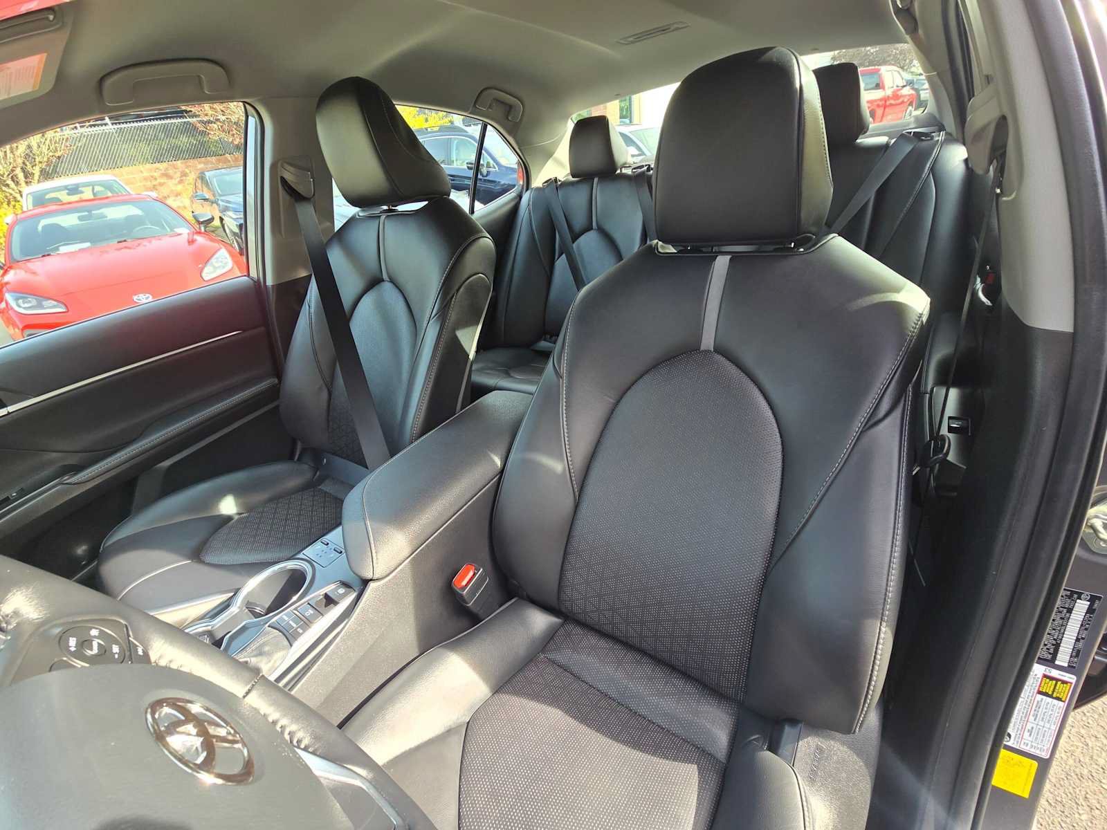 Used 2020 Toyota Camry XSE FWD image 22