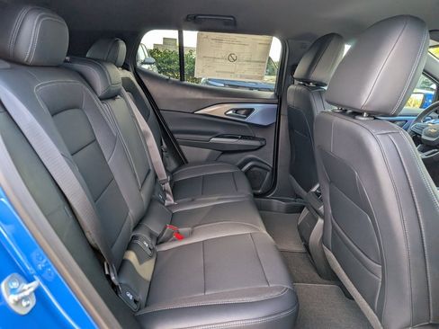 New 2026 Chevrolet Equinox EV LT image 14