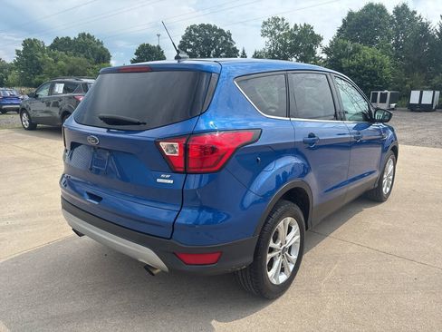 Used 2019 Ford Escape SE FWD image 6