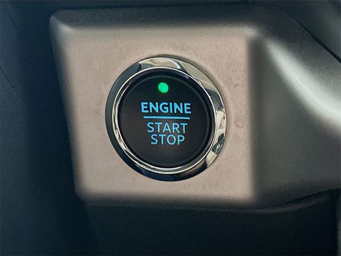 Used 2023 Ford Expedition Max XLT image 27