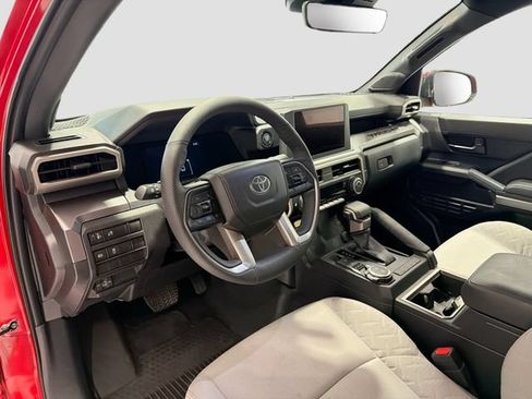 Certified 2025 Toyota Tacoma SR5 AWD/4WD image 8