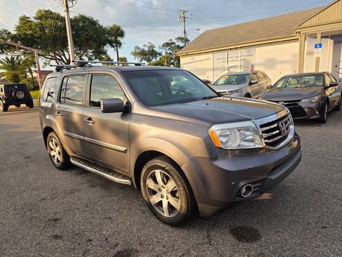 Used 2014 Honda Pilot Touring image 2