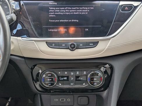 Used 2023 Buick Encore GX Select FWD image 17