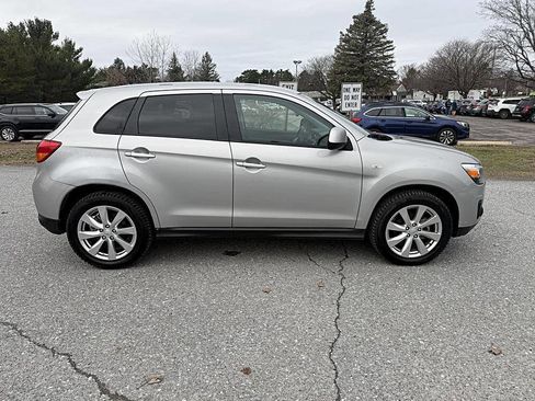 Used 2015 Mitsubishi Outlander Sport ES image 6