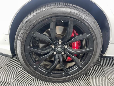 Used 2021 Land Rover Range Rover Sport SVR image 12