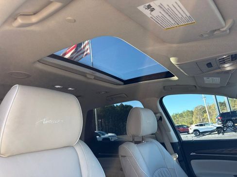 Used 2023 Buick Enclave Avenir image 11