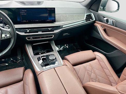 Used 2024 BMW X5 sDrive40i w/ Parking Assistance Package image 24