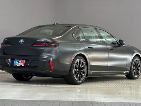 New 2026 BMW i7 eDrive50 w/ M Sport Package image 8