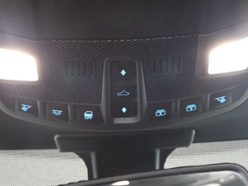 Used 2015 Ford F150 Platinum w/ Equipment Group 701A Luxury AWD/4WD image 47