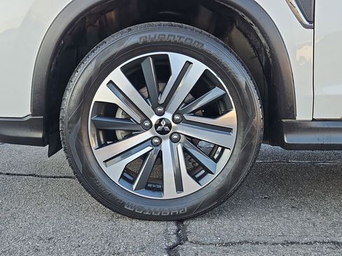 Used 2021 Mitsubishi Outlander Sport SE image 13