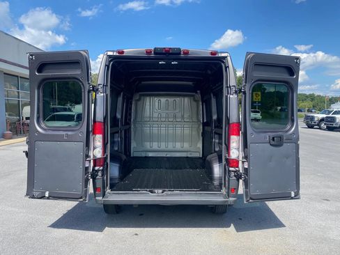 Used 2018 RAM ProMaster 2500 FWD image 23