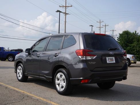 Used 2023 Subaru Forester AWD/4WD image 5