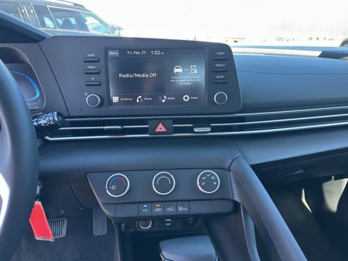 New 2026 Hyundai Elantra SE image 18