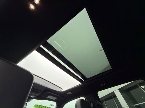 Used 2024 Ford F450 Platinum w/ FX4 Off-Road Package image 18