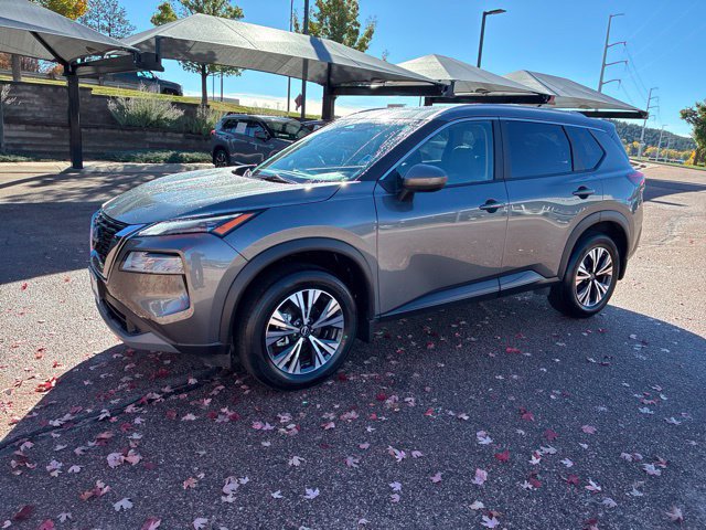 Used 2023 Nissan Rogue SV w/ SV Premium B Package AWD/4WD image 3
