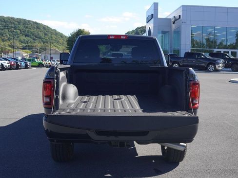 New 2025 RAM 2500 Big Horn image 12