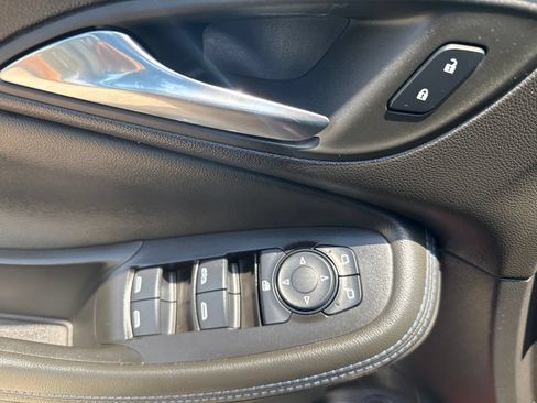Used 2025 Buick Encore GX Sport Touring w/ Advanced Technology Package FWD image 13