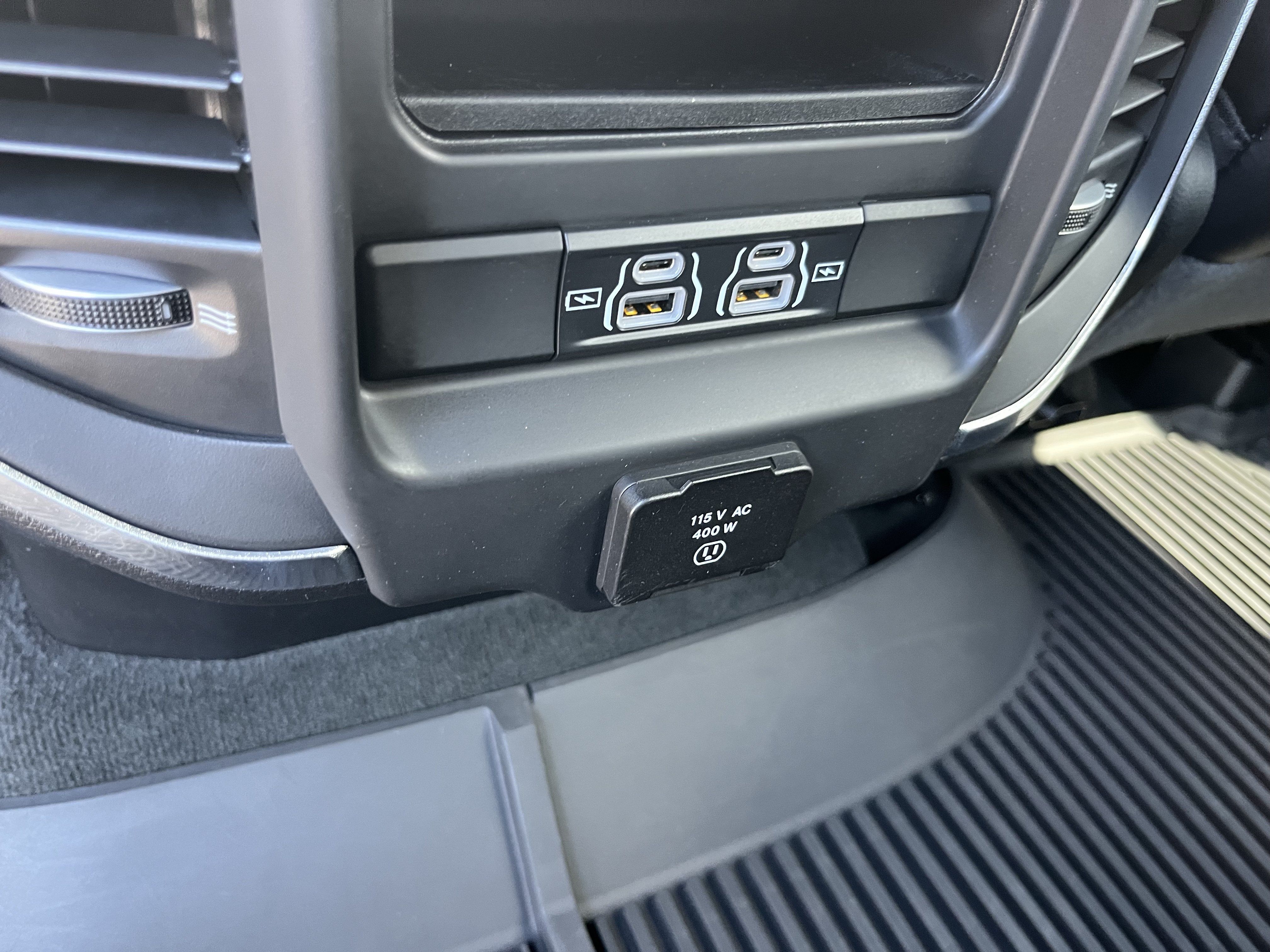 Used 2021 RAM 1500 Laramie w/ Sport Appearance Package AWD/4WD image 19