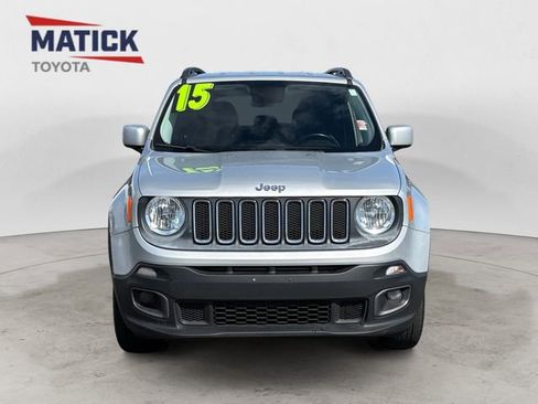 Used 2015 Jeep Renegade Latitude AWD/4WD image 2