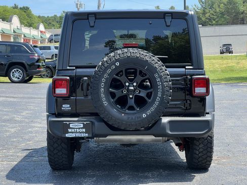 Used 2022 Jeep Wrangler Sport AWD/4WD image 39