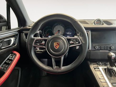 Used 2017 Porsche Macan S AWD/4WD image 10