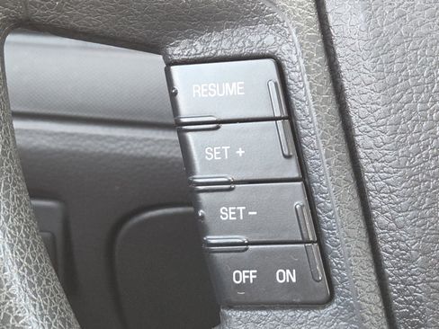 Used 2007 Ford Fusion SE FWD image 26