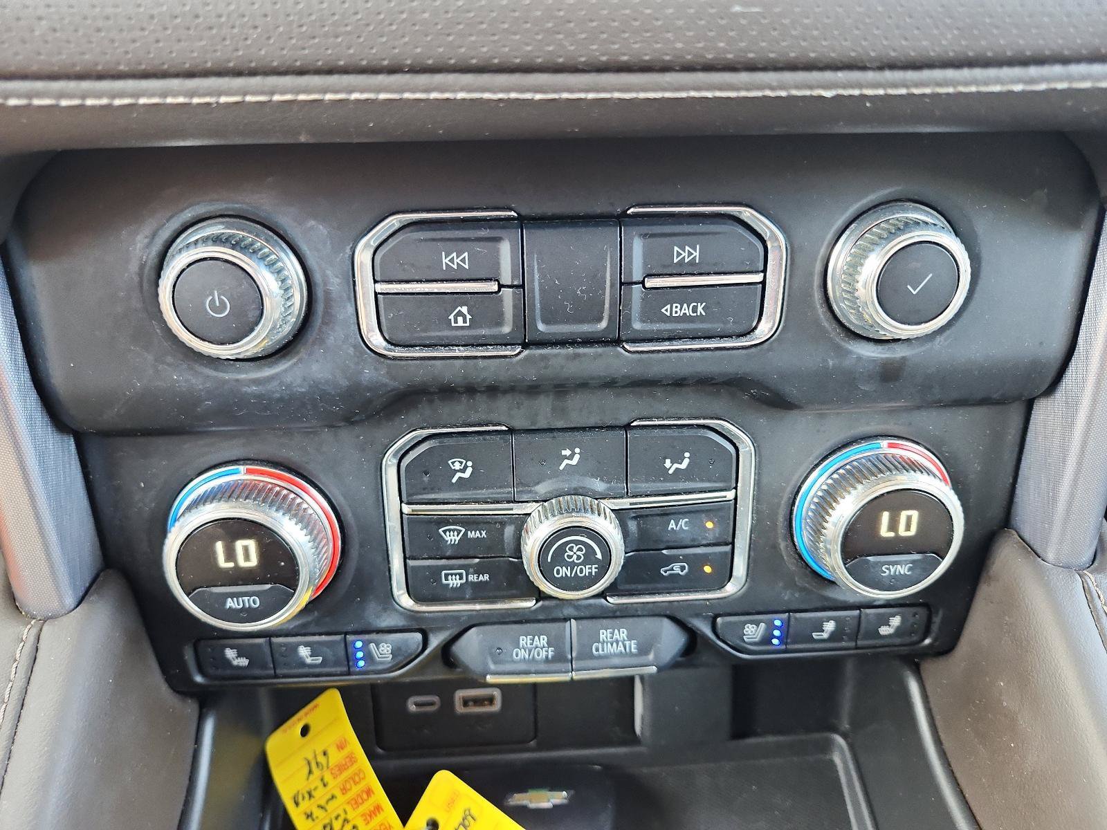 Certified 2023 GMC Yukon SLT w/ SLT Premium Package AWD/4WD image 19